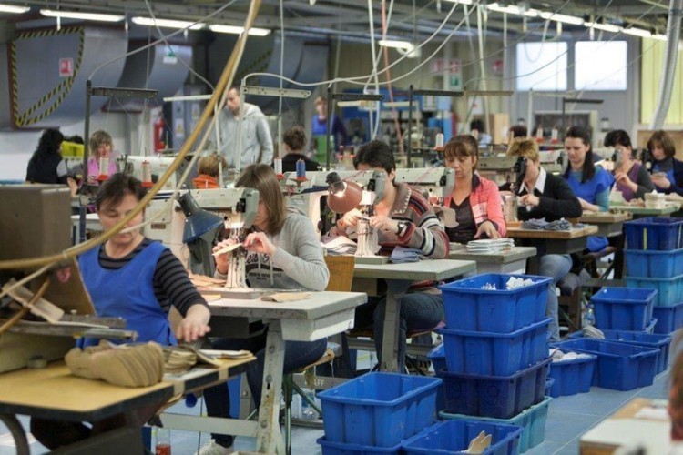 tekstilna industrija korona