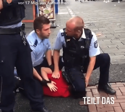 njemačka policajac maloljetnik vrat