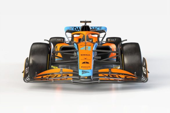 bolid mclaren MCL36 2022