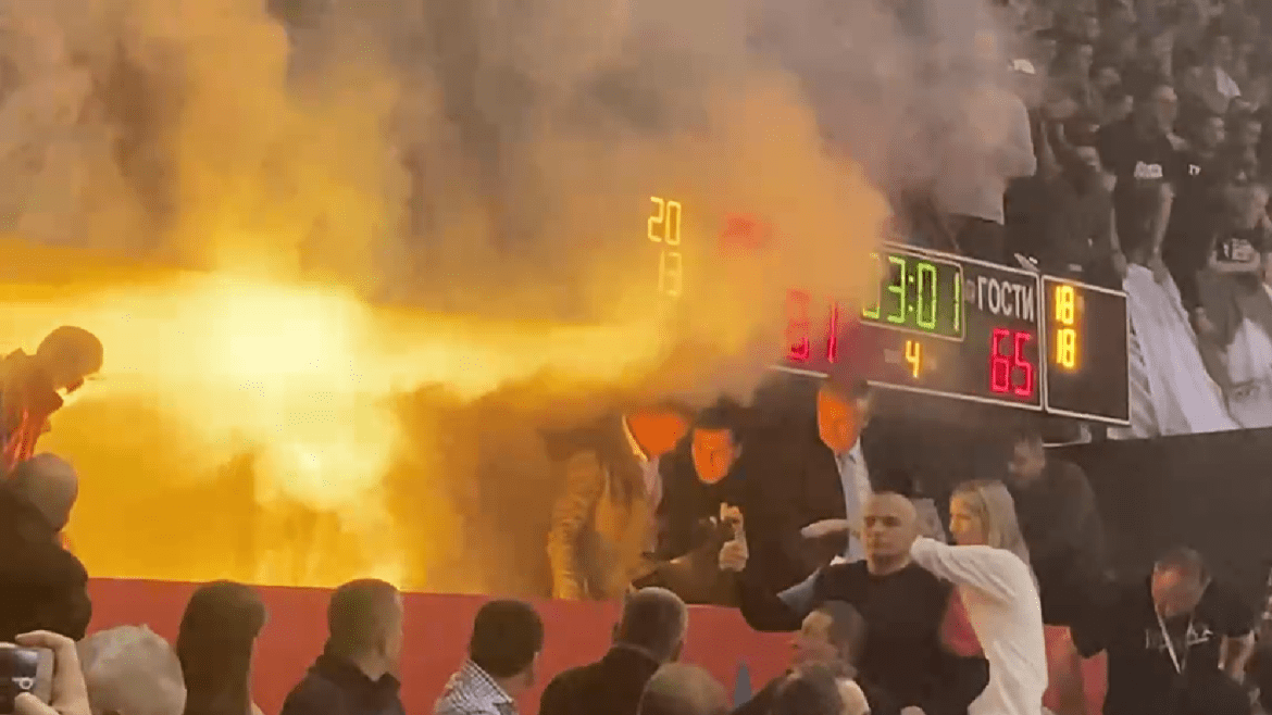 zapaljena loža u nišu