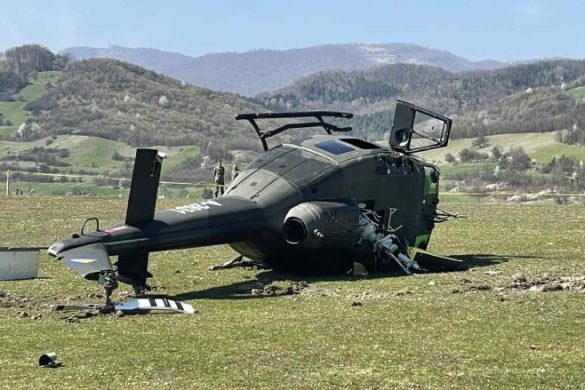 helikopter se prevrnuo