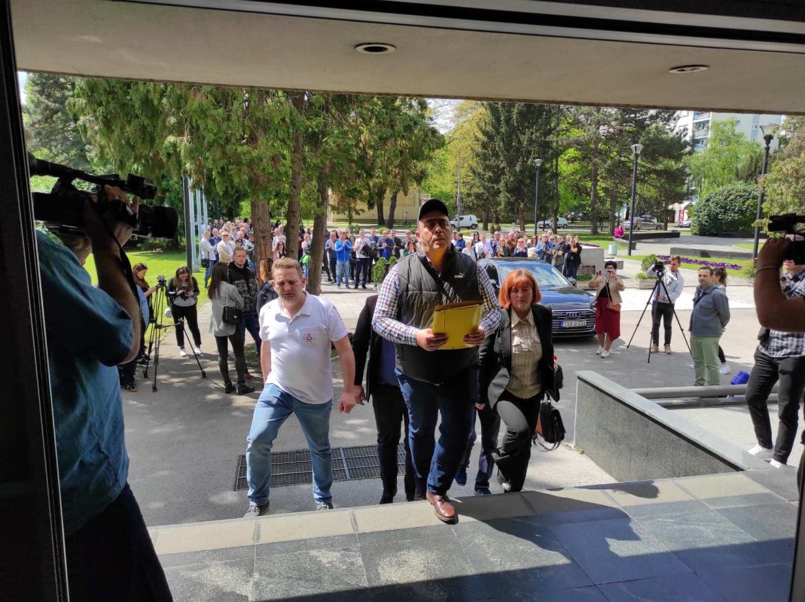 regres i topli obrok u rs