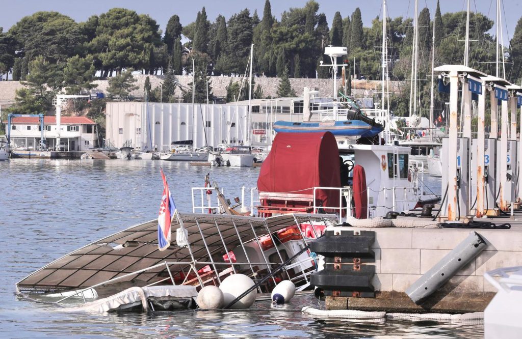 brod potonuo u splitu