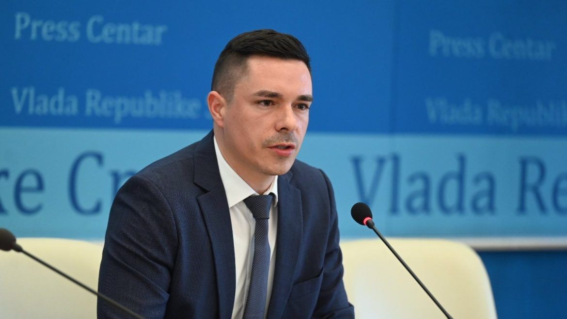 Ministar Bukejlović