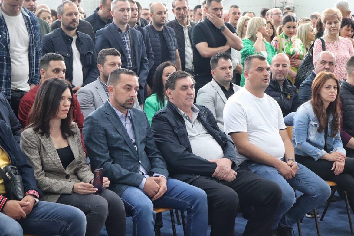 doboj podrša aleksandru vučiću