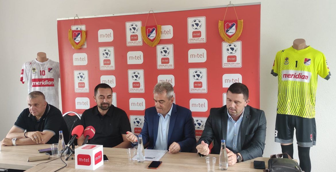 stručni štab dobojskog Fudbalskog kluba Sloga Meridian