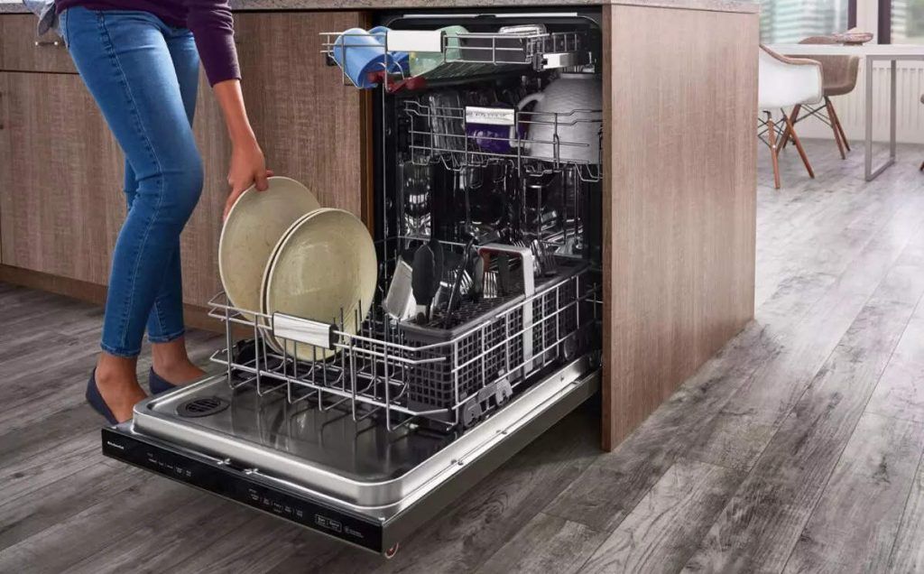 mašina za pranje sudova