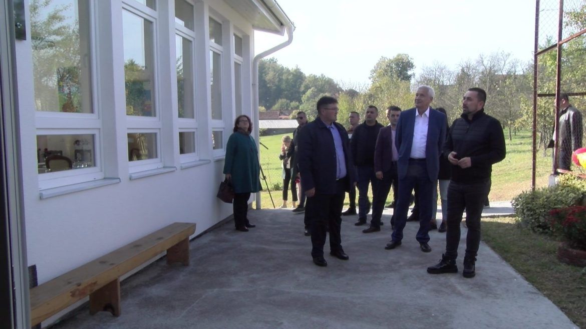 ljeskove vode škola