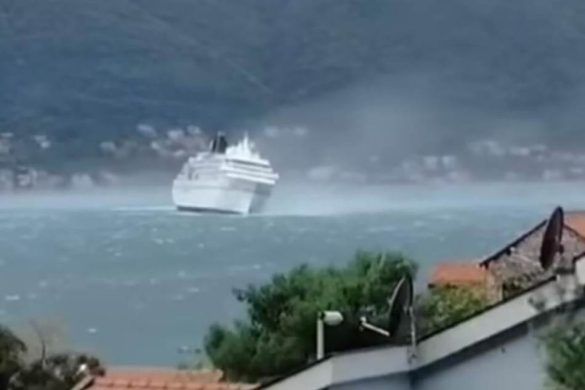 Kruzer Amadea Bokokotorski zaliv