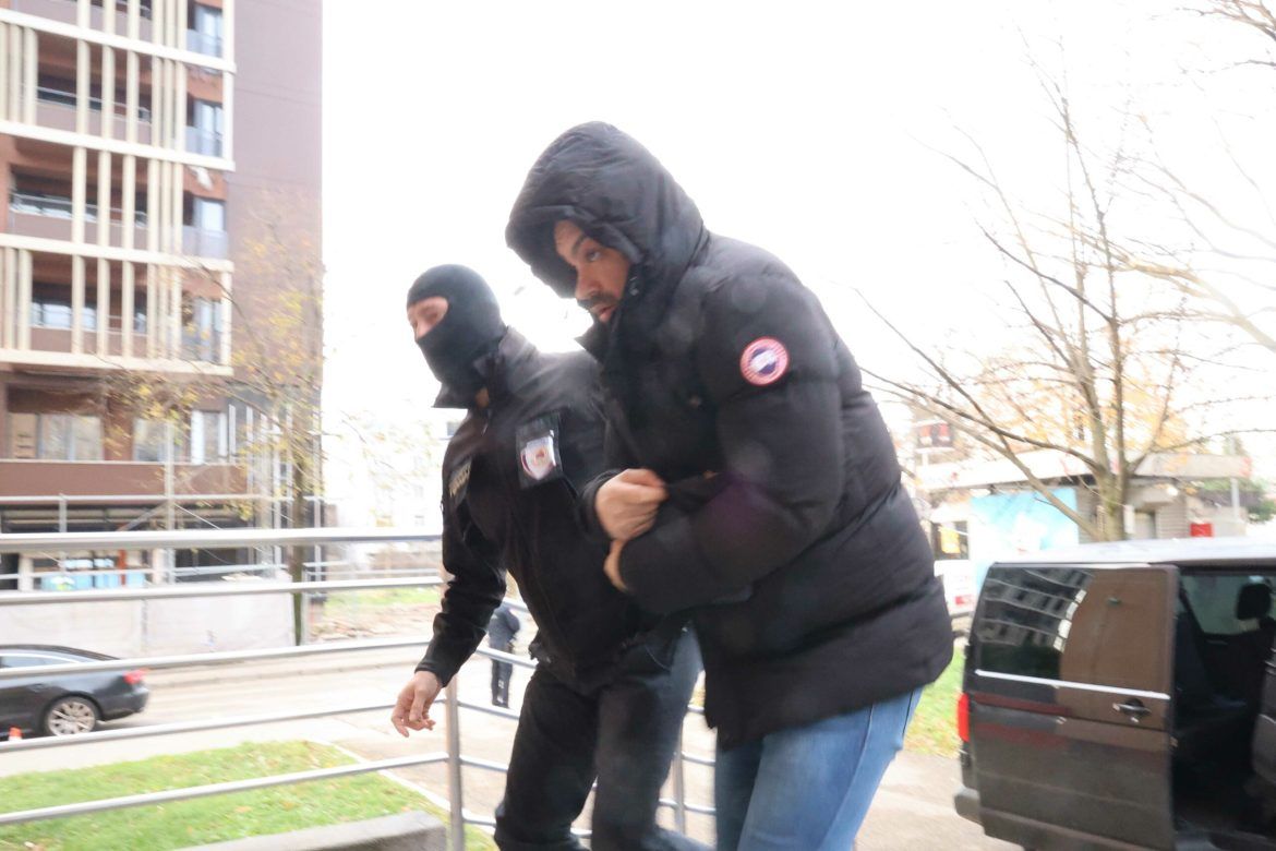 uhapšeni poreski inspektori