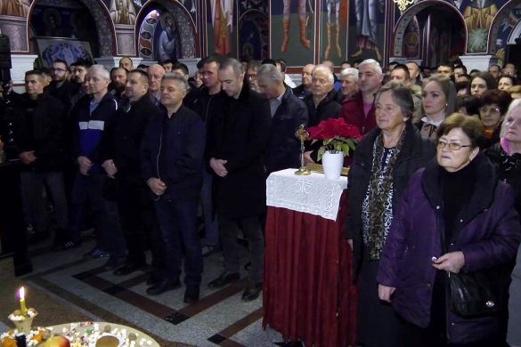 Pravoslavni vjernici u Doboju i ovoga Božića napunili su crkve, te su u zajedničkoj molitvi prenijeli poruke mira, sloge i ljubavi.