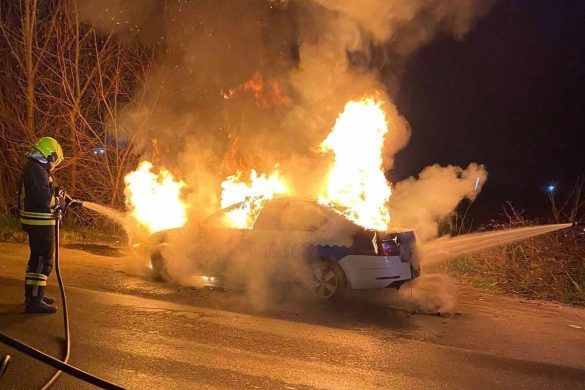 banjaluka gorio policijski automobil