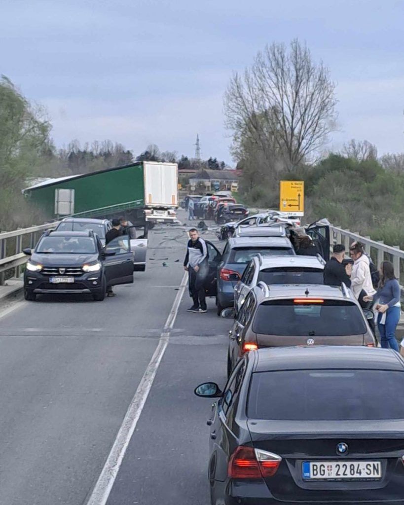 saobraćajna nesreća stara gradiška okučani teretnjak