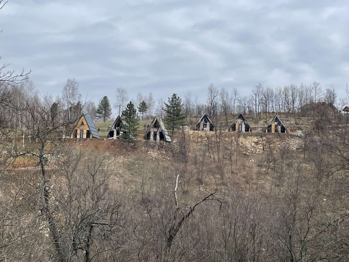 požar bungalovsko naselje stator okolišta