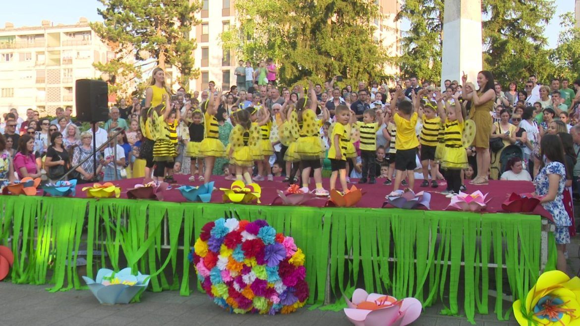 doboj djeca defile dan grada vrtić majke jugović