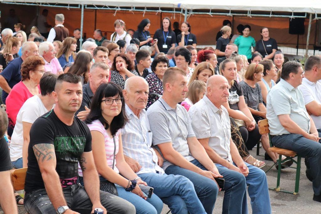 napredak bušletić donja grapska folklor