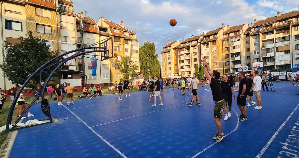 Trojka iz bloka pijeskovi Doboj