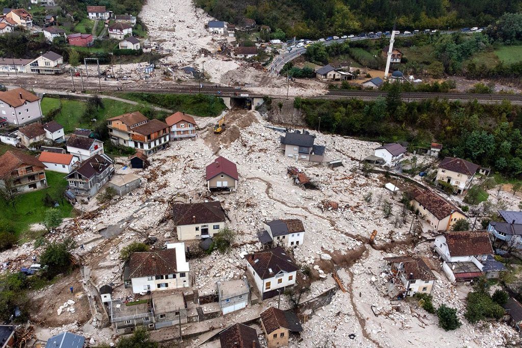 broj stradalih u jablanici i konjicu