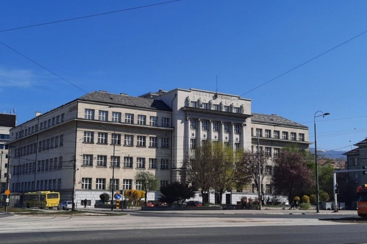 pucnjava škola sarajevo