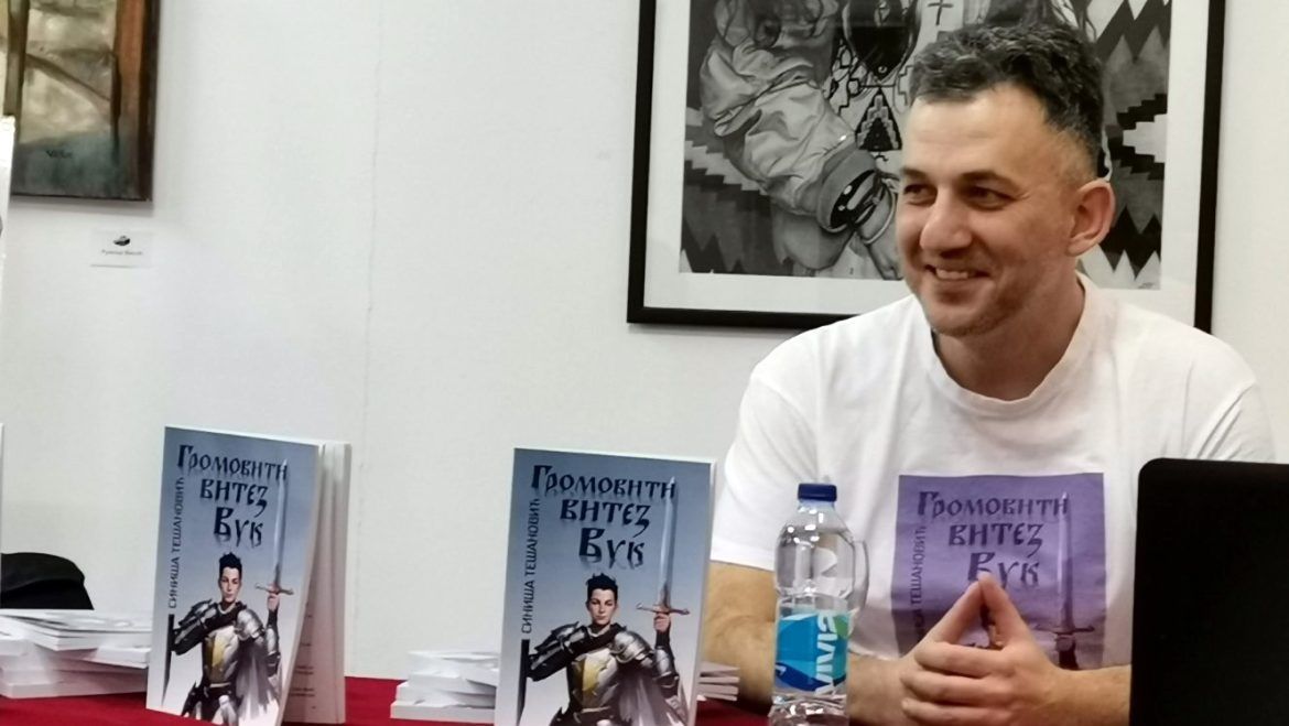 roman gromoviti vitez vuk Siniša Tešanović