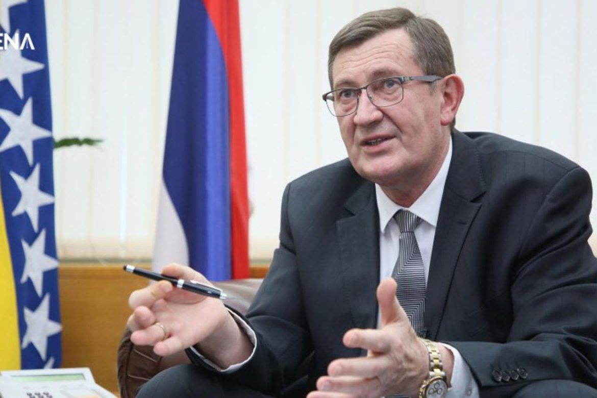 platni razredi u srpskoj