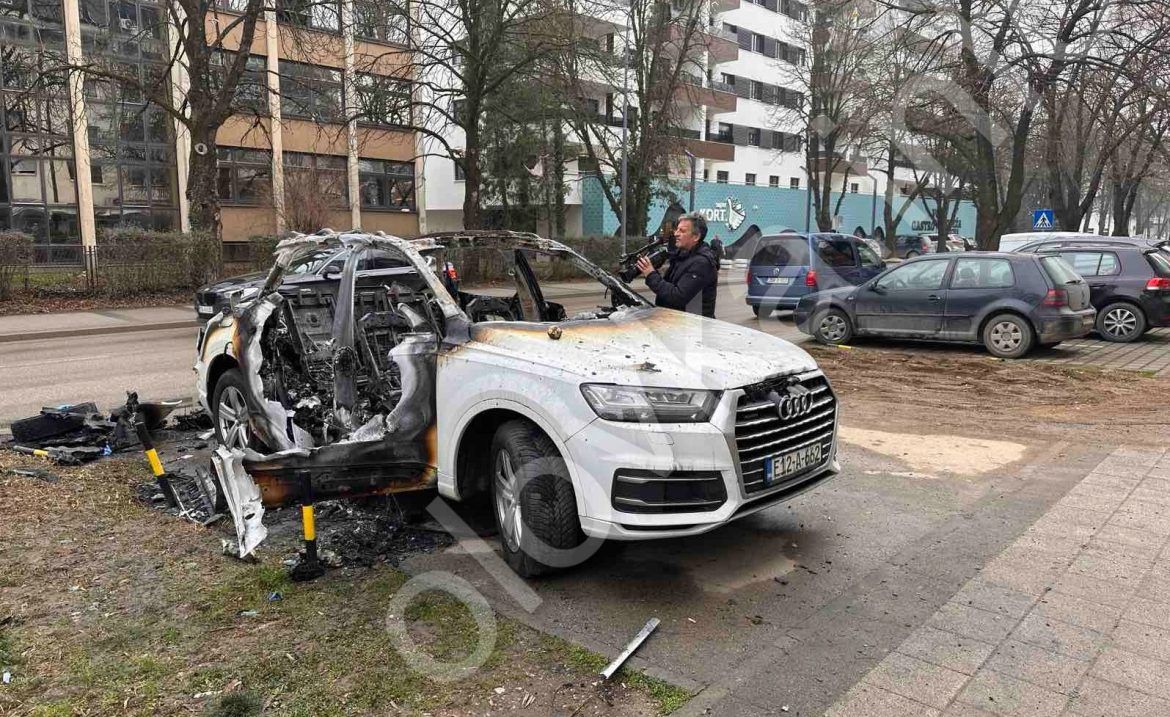 zapaljen audi slađana jovića u doboju