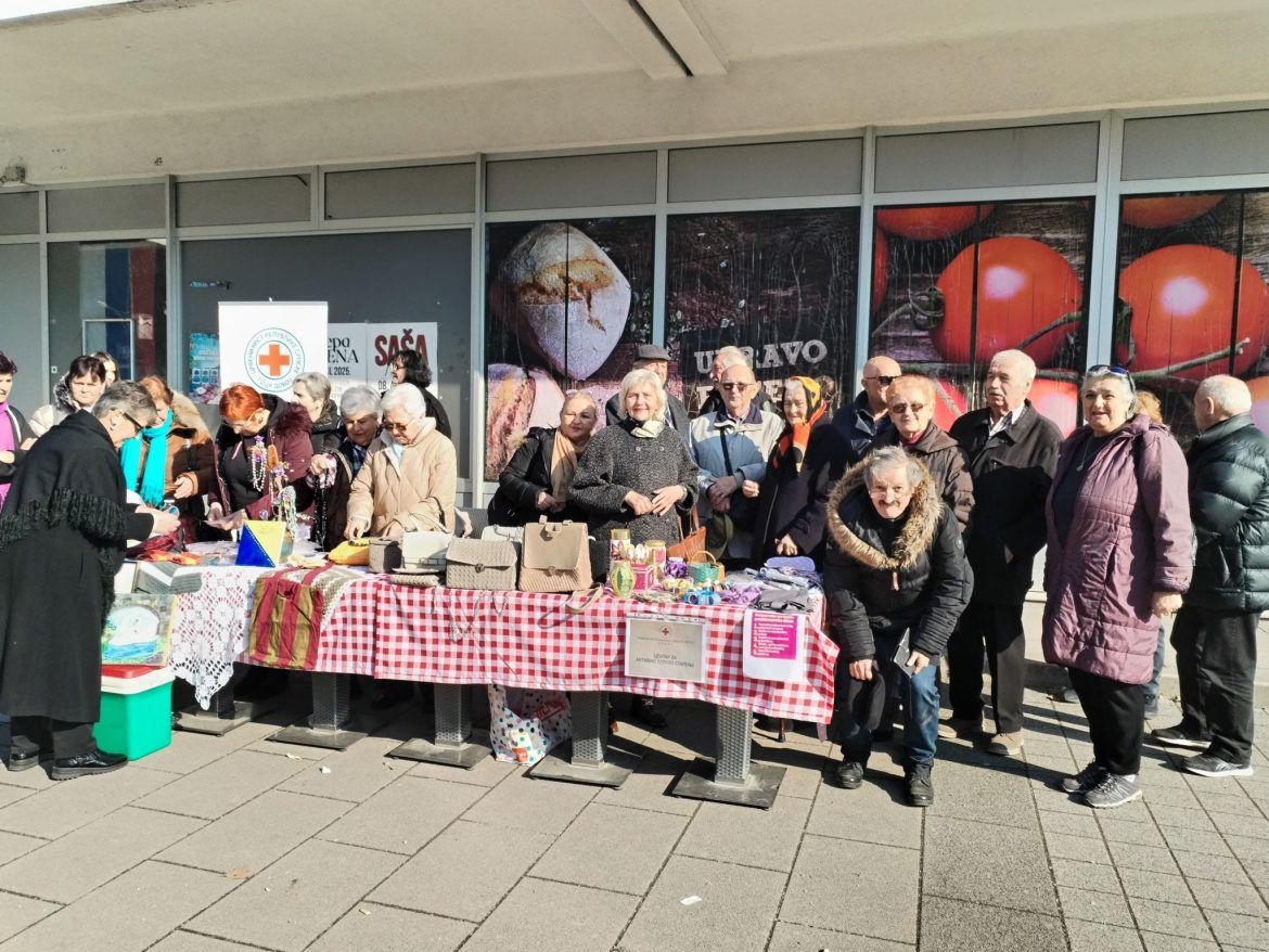 doboj izložba crveni krst