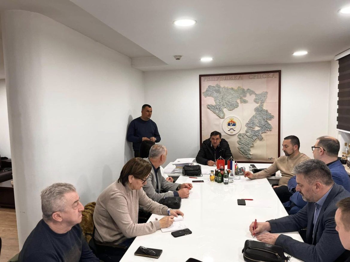 dobojlije na mitingu u banjaluci