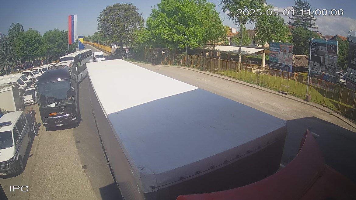 Na graničnim prelazima Gradiška i Gradina