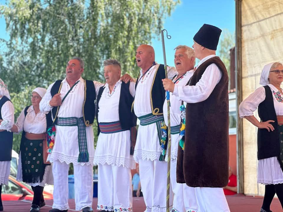Međunarodna smotra folklora u Čečavi