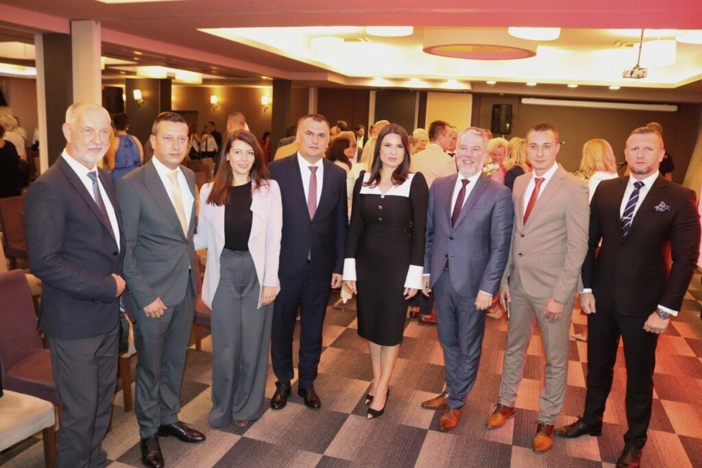 U Doboju otvoren Peti simpozijum doktora medicine