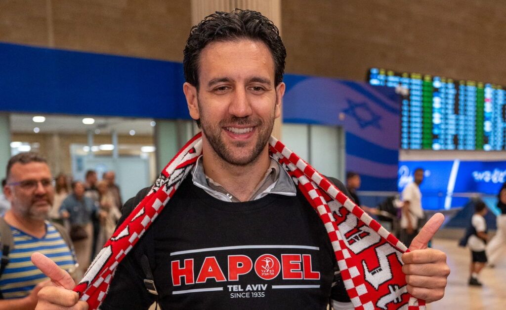 Vasilije Micić plata