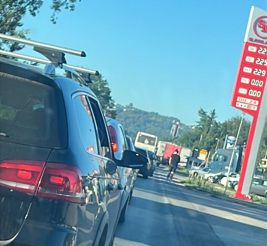 KAMIONi BLOKADA DOBOJ KARUŠE