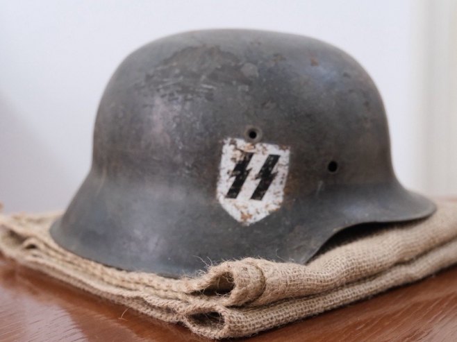 šljem nacističke vojske