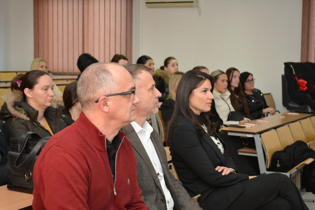 bezbjedno korištenje auto sjedalica