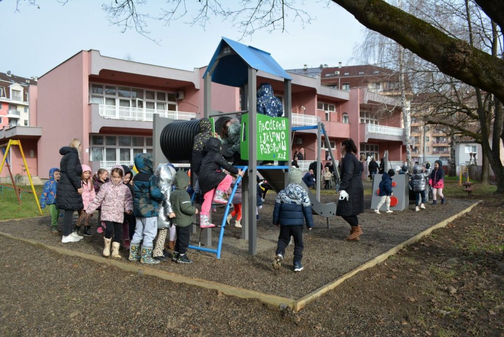 Doboj dječije igralište